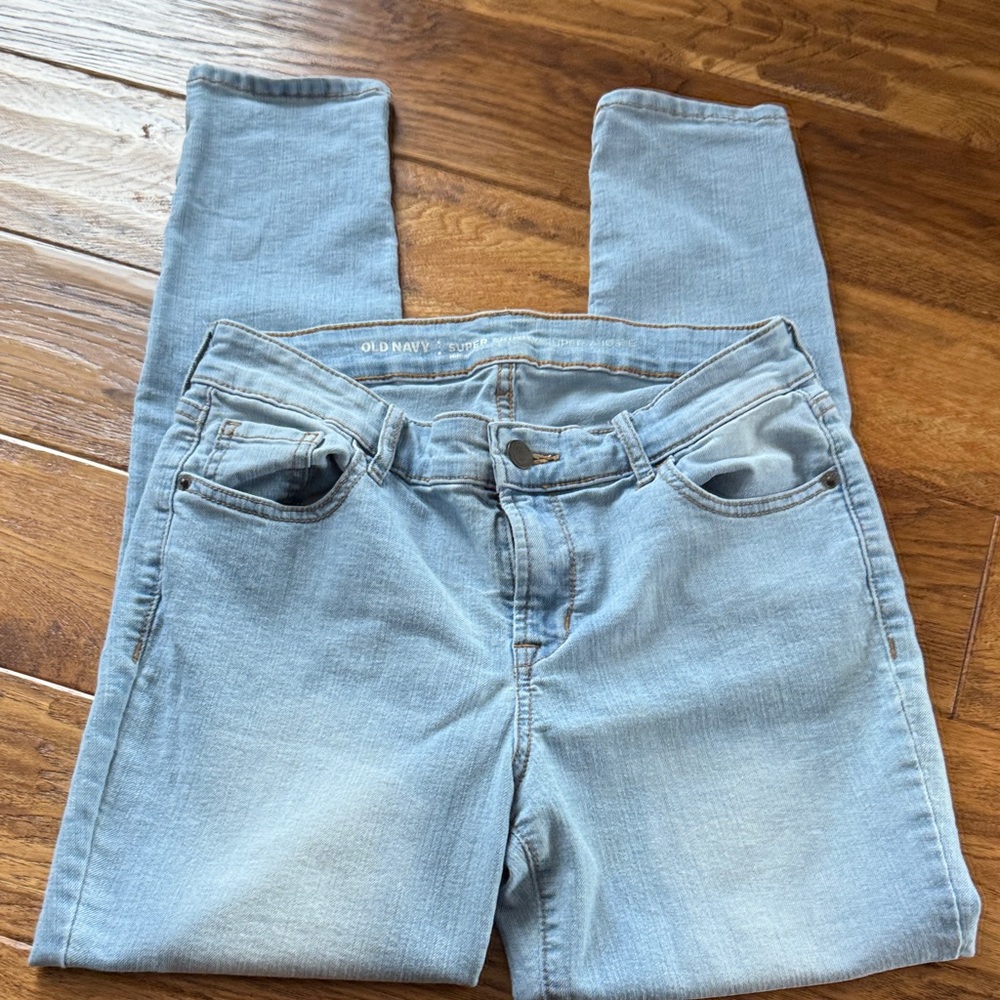 Old Navy Women's Sky Blue Skinny Capri  Jeans